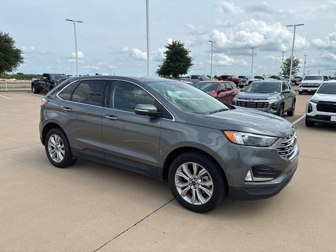 Used 2024 Ford Edge Titanium AWD/4WD image 5