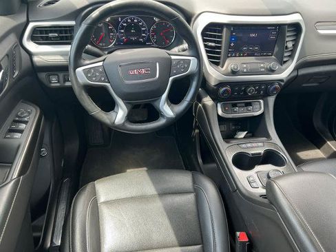 Used 2023 GMC Acadia SLT w/ Technology Package AWD/4WD image 11