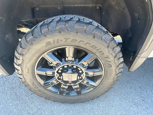 Used 2024 GMC Sierra 3500 AT4 w/ AT4 Premium Plus Package AWD/4WD image 14