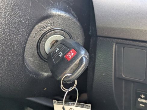 Used 2021 Toyota Tundra SR5 w/ SR5 Leather Package image 34