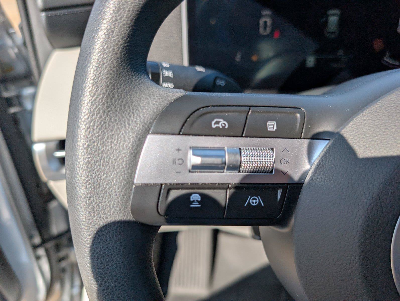 Used 2025 Hyundai Tucson SEL FWD image 32