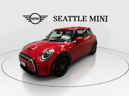 Used 2023 MINI Cooper SE image 5
