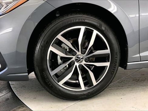 New 2026 Volkswagen Jetta SE FWD image 12