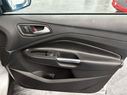 Used 2017 Ford Escape Titanium FWD image 15