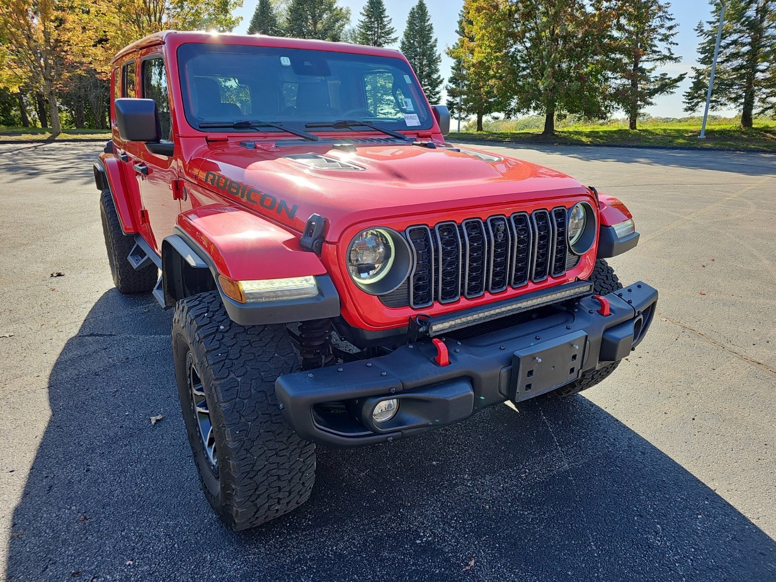 Used 2024 Jeep Wrangler Unlimited Rubicon AWD/4WD image 8
