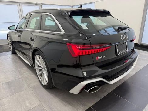 Used 2022 Audi RS 6 AWD/4WD image 4