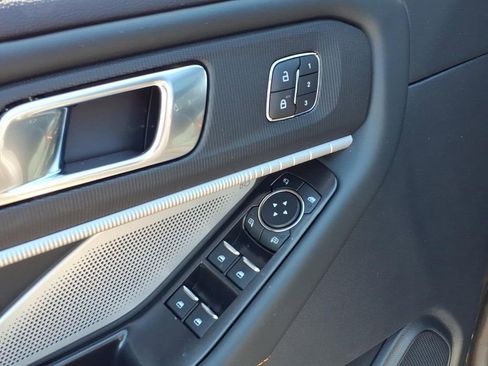 New 2026 Ford Explorer Tremor image 17