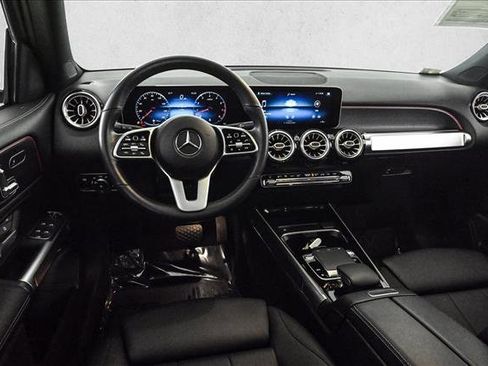 Used 2020 Mercedes-Benz GLB 250 4MATIC image 20