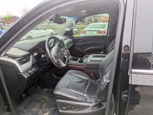 Used 2016 GMC Yukon XL SLE w/ Convenience Package image 9