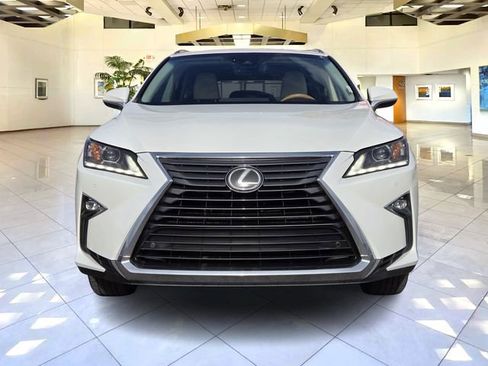 Used 2018 Lexus RX 350 FWD w/ Premium Package image 2