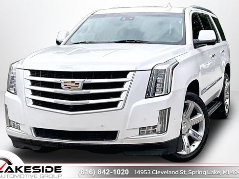 Used 2020 Cadillac Escalade Luxury AWD/4WD image 1