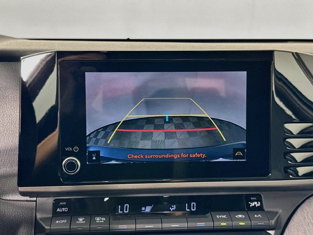 Used 2026 Toyota Camry LE FWD image 14