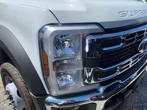New 2025 Ford F450 XL w/ XL Chrome Package image 29