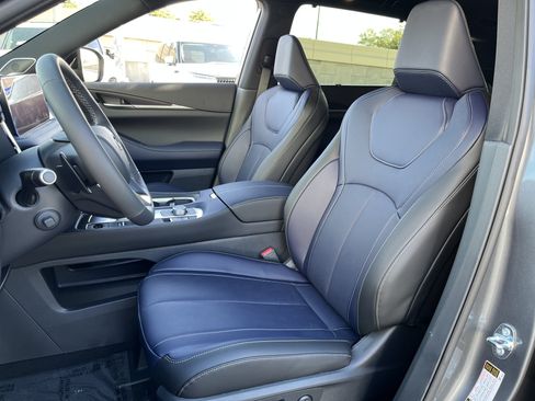 Certified 2026 INFINITI QX60 Sport w/ Dark Cargo Package AWD/4WD image 12