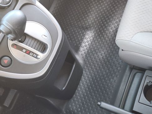 Used 2010 Honda Element LX image 19