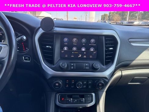 Used 2020 GMC Acadia SLT w/ Driver Alert Package II image 16