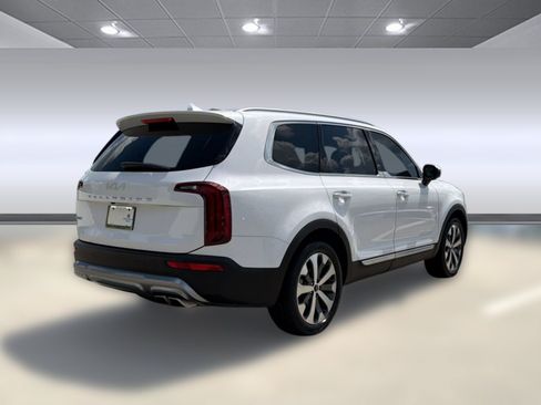 Used 2022 Kia Telluride S AWD/4WD image 9