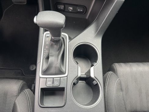 Used 2022 Kia Sportage LX image 21