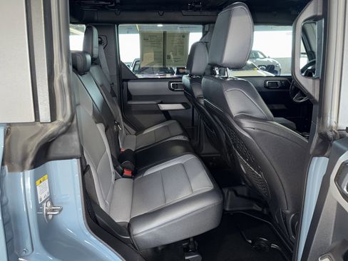 Used 2022 Ford Bronco Everglades image 12