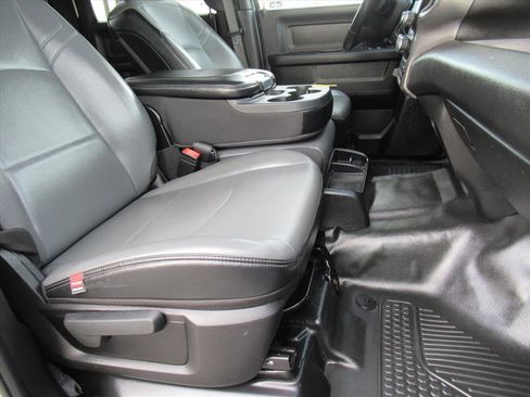 Used 2022 RAM 3500 Tradesman w/ Safety Group image 12