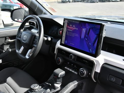 Used 2024 Toyota Tacoma TRD Sport image 46