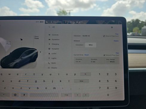 Used 2022 Tesla Model Y Performance AWD/4WD image 24