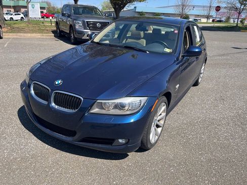 Used 2011 BMW 328i xDrive Sedan image 3