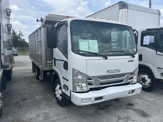 Used 2016 Isuzu NPR RWD image 4