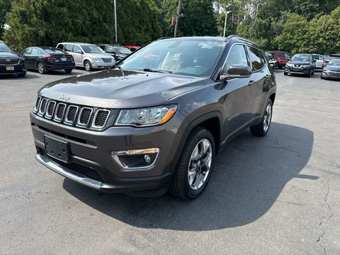 Used 2018 Jeep Compass Limited AWD/4WD image 7