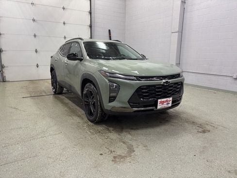 New 2026 Chevrolet Trax ACTIV image 2