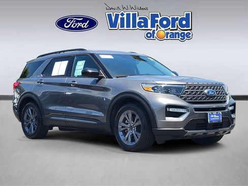 Certified 2023 Ford Explorer XLT w/ Equipment Group 202A RWD image 1