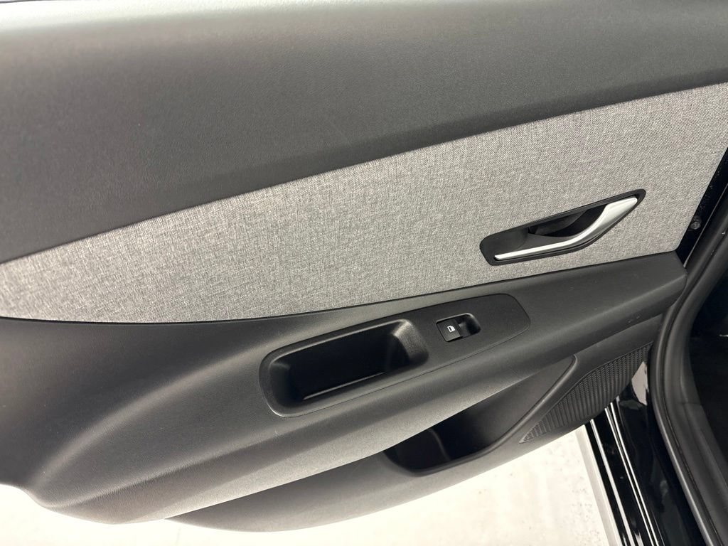 Used 2024 Hyundai Elantra Limited FWD image 20