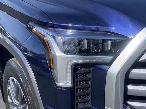 Used 2023 Toyota Tundra Limited image 13