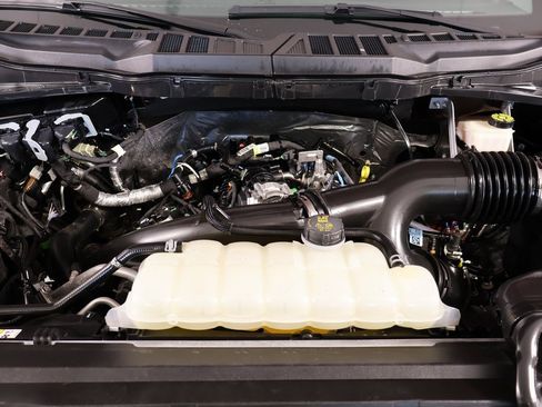 Used 2024 Ford F150 XLT w/ FX4 Off-Road Package image 19