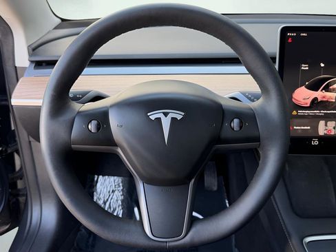 Used 2023 Tesla Model 3 Standard Range RWD image 36