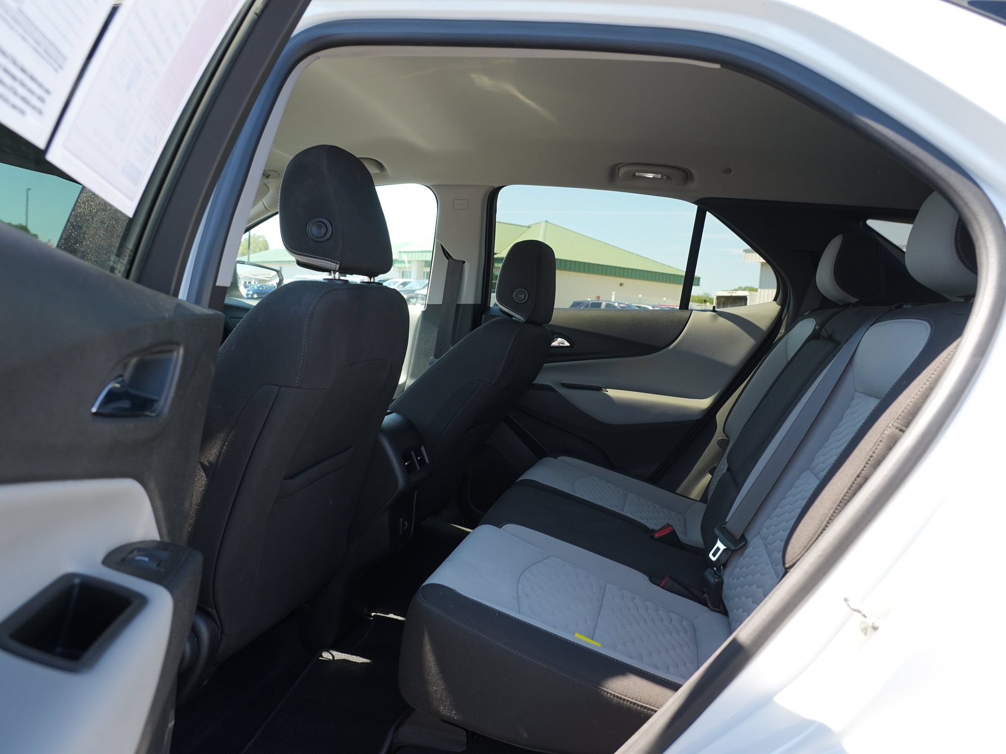 Used 2021 Chevrolet Equinox LS AWD/4WD image 19