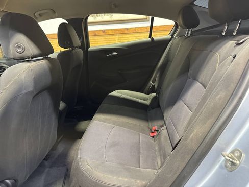 Used 2017 Chevrolet Cruze LS FWD image 24