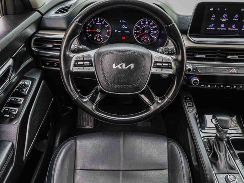 Certified 2022 Kia Telluride EX w/ EX Premium Package AWD/4WD image 18