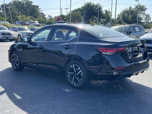 Used 2025 Nissan Sentra SV FWD image 5