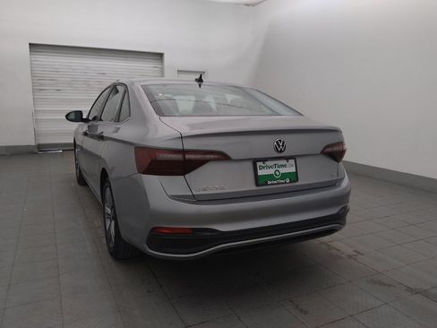 Used 2024 Volkswagen Jetta SE FWD image 5