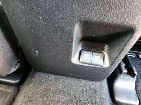 Used 2022 Toyota 4Runner SR5 image 12