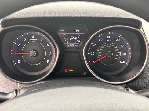 Used 2016 Hyundai Elantra SE FWD image 13