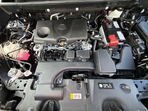 Certified 2024 Toyota RAV4 LE AWD/4WD image 17