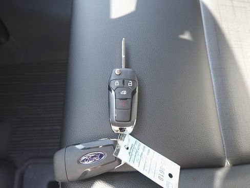 New 2025 Ford Transit 250 Low Roof image 25