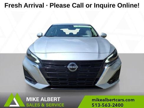 Used 2023 Nissan Altima 2.5 SV AWD/4WD image 2