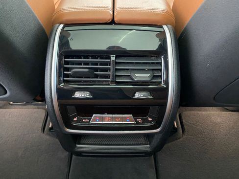 Used 2019 BMW X5 xDrive40i w/ Premium Package image 29