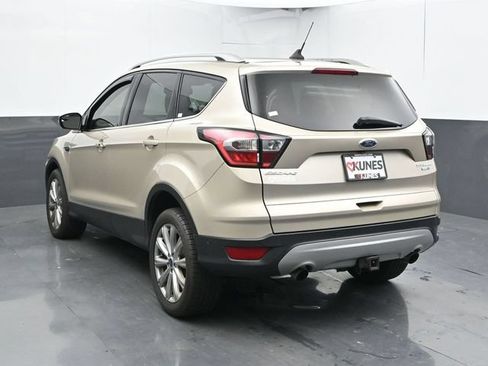 Used 2018 Ford Escape Titanium AWD/4WD image 9