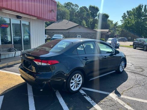 Used 2020 Toyota Corolla LE FWD image 6