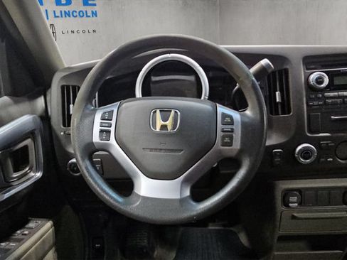 Used 2006 Honda Ridgeline RTS image 2