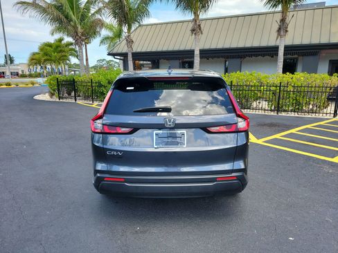 Used 2024 Honda CR-V EX image 7
